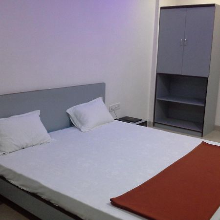 Galaxy Vaibhav Hotel Vasai Bagian luar foto