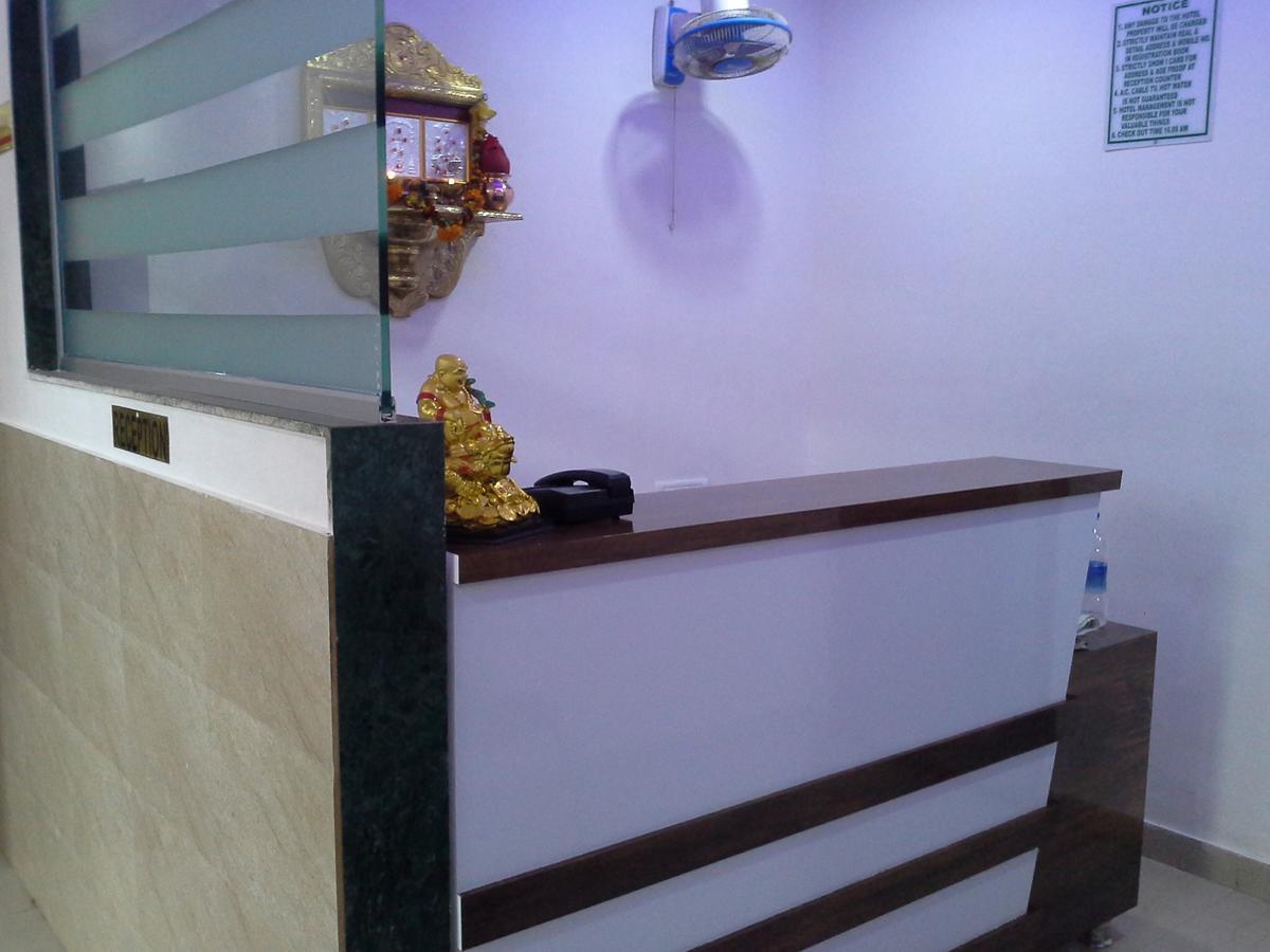 Galaxy Vaibhav Hotel Vasai Bagian luar foto